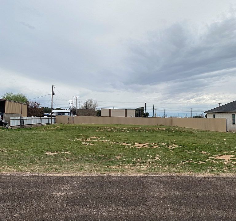 2nd image of 6305 Chickasaw