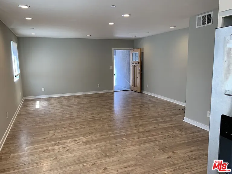 5526 Barton Ave — Photo 13