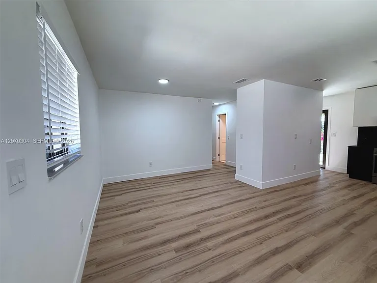 226 Hispanola Rd #226 — Photo 3