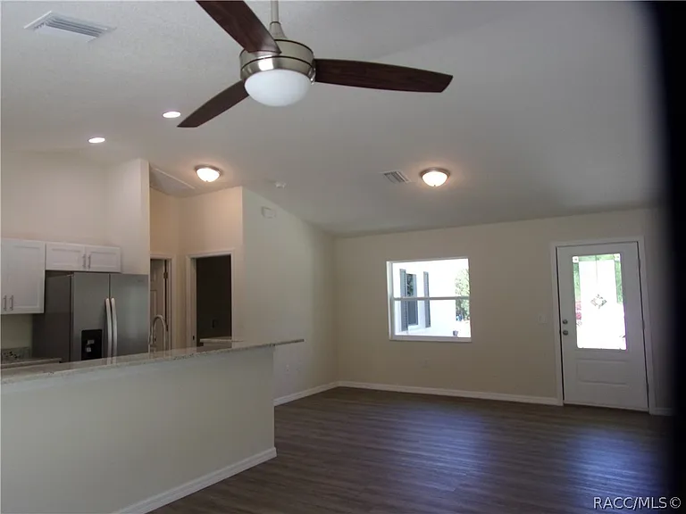 916 Independence Hwy — Photo 21