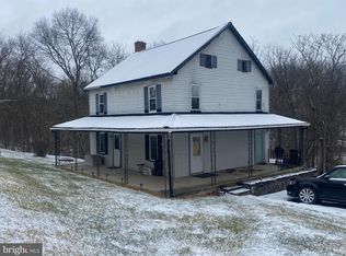 3082 Koontztown Rd, Falling Waters, WV 25419
