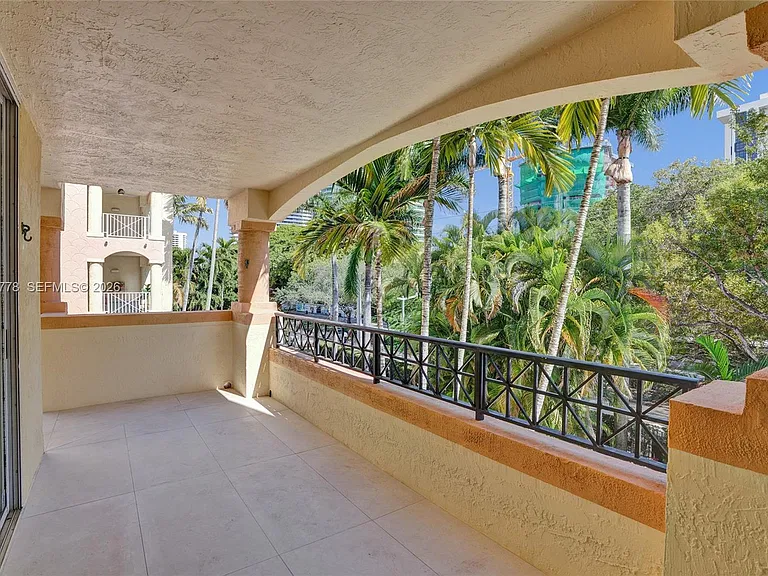 1834 Brickell Ave #31 — Photo 29