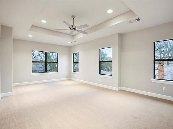 5th image of 7124 Bennington Dr