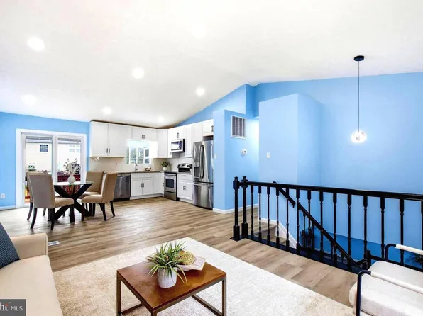 7838 Tick Neck Rd, Pasadena, MD 21122