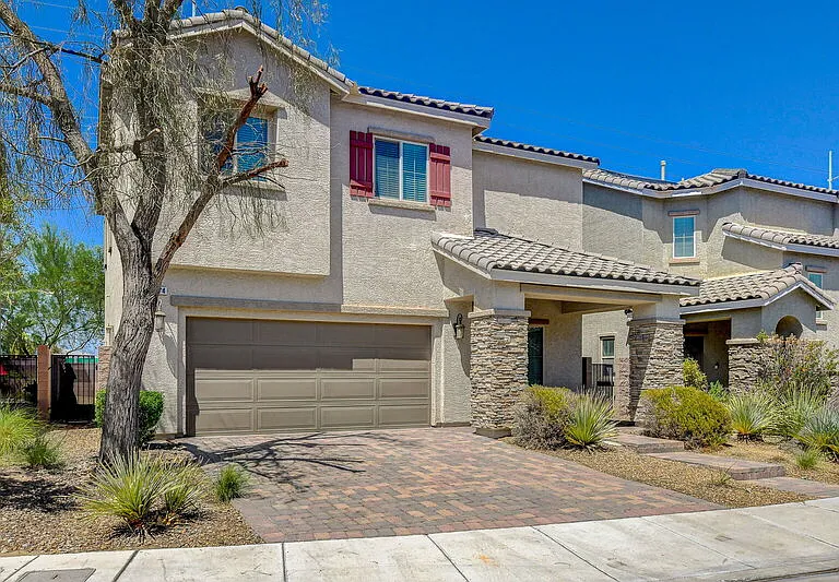 1074 Fish Pond Ave — Photo 2