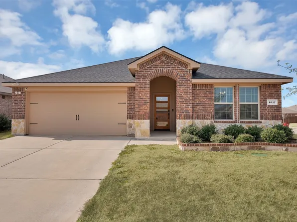 1017 Whispering Oak Dr, Royse City, TX 75189