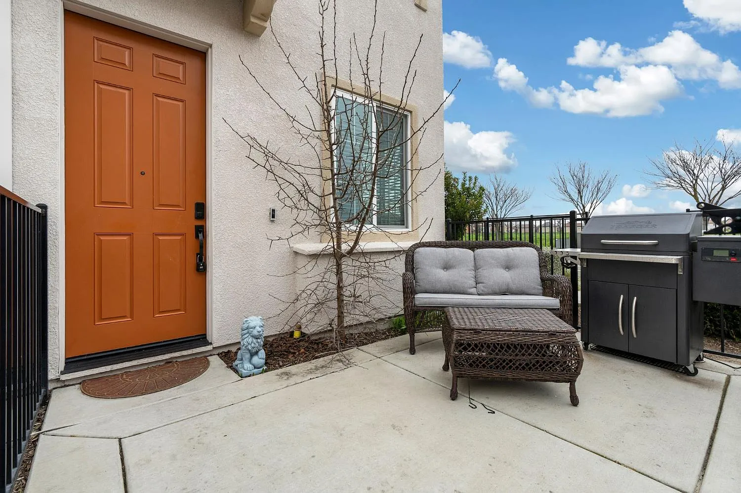 5301 E Commerce Way Unit 76101 photo 1