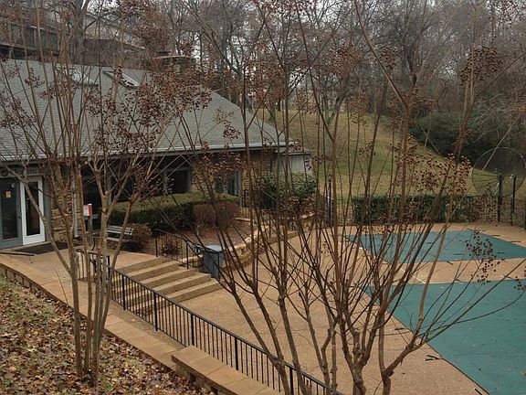 Pool access included. Pool house available for private parties. Great space.