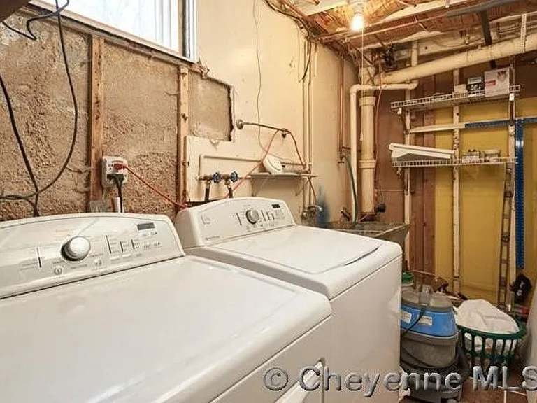609 Randall Ave #B — Photo 8
