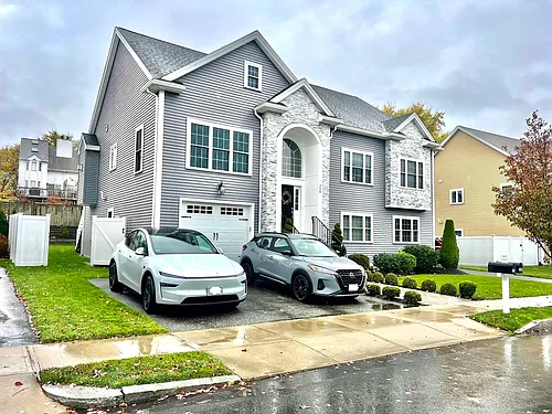 259 Oakwood Ave Photo 1