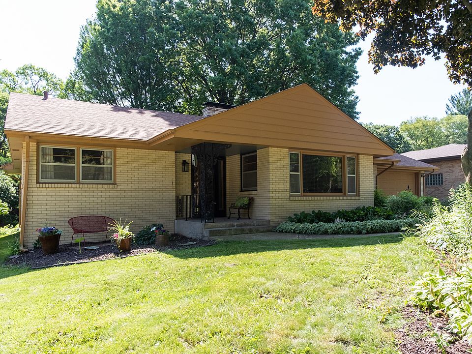 1st image of 1721 Stratford Ln