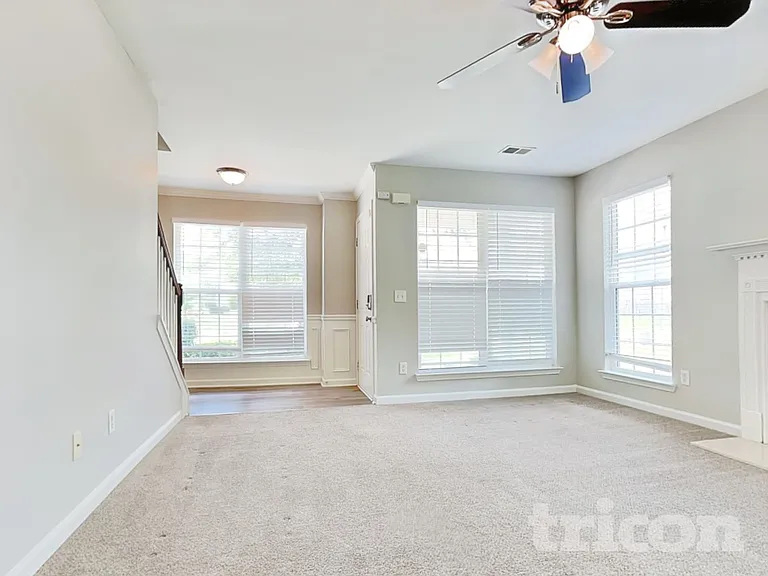 65 Stone Commons Way — Photo 2