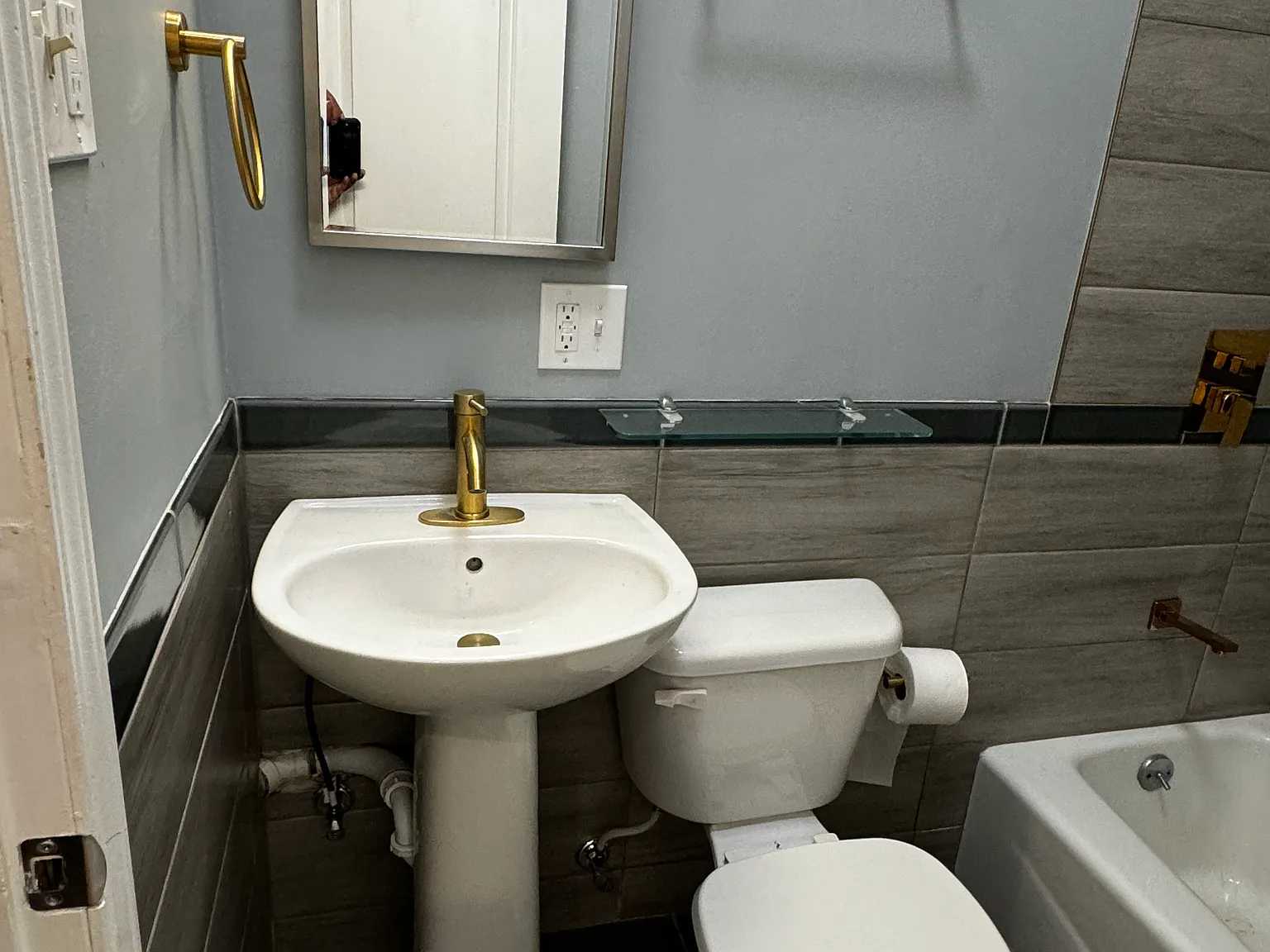 3 bed, 2000 sqft, $2,500 — Photo 4