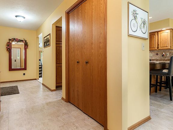 5th image of 2200 Hillside Ct #12