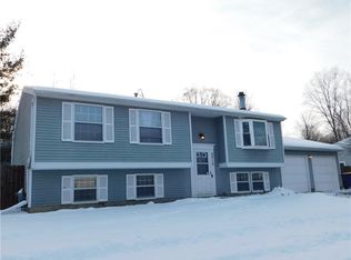 3312 Wildflower Dr, Walworth, NY 14568