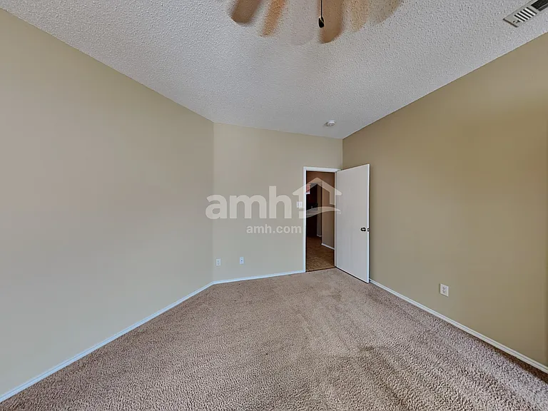 3999 Freedom Ln — Photo 10