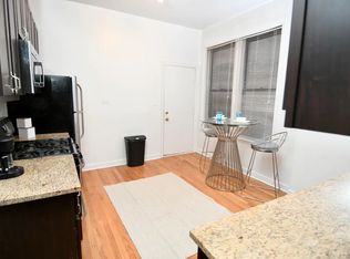906 North Damen Avenue, Chicago, IL 60622