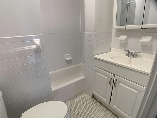 Rented by GPA Realty | media 10