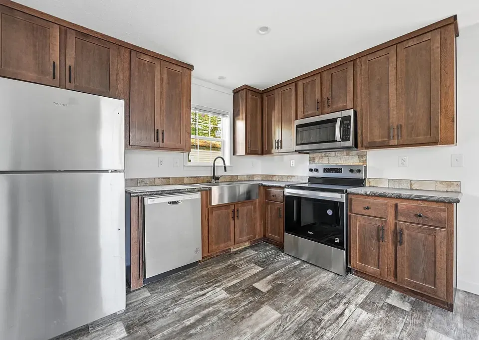 46 Victoria Dr