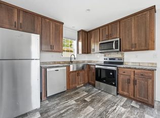 46 Victoria Dr, Waterville, ME 04901