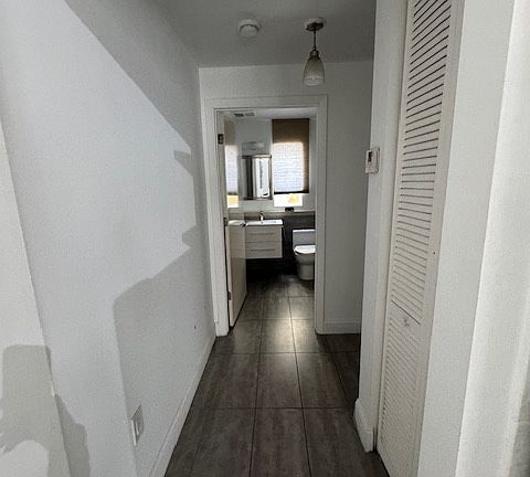5th image of 1508 Meridian Ave #4