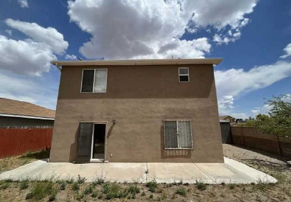 2nd image of 8412 Casa Amarilla Rd NW