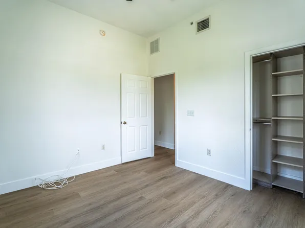 2801 Riverside Drive #301-s, Coral Springs, FL 33065