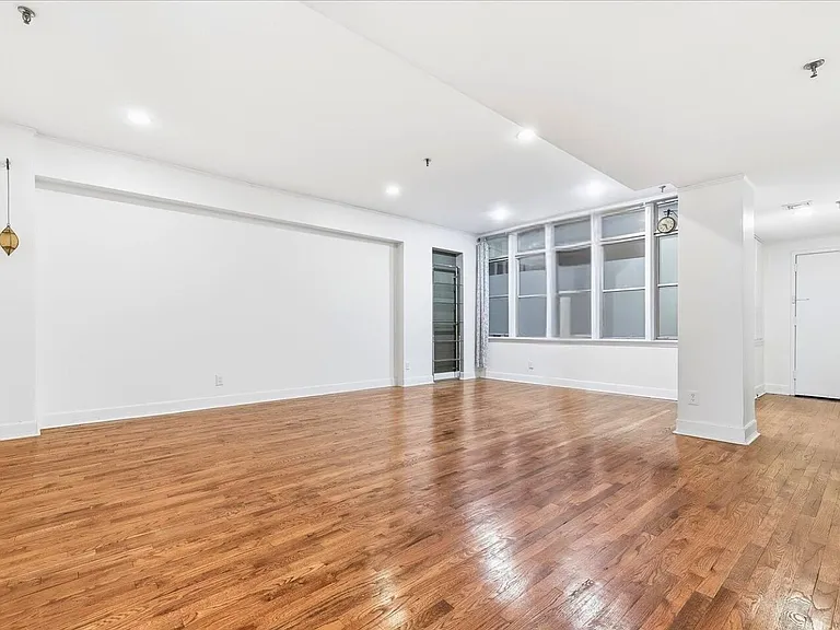 357 Varick St #123B — Photo 5
