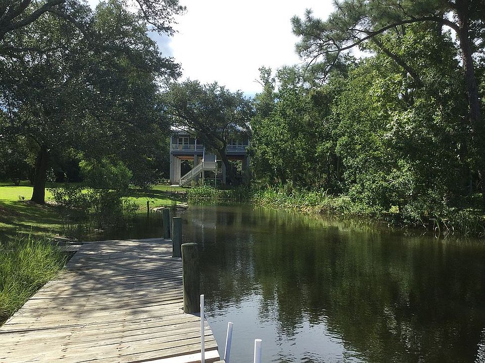 2nd image of 24522 Arcadia Farm Rd