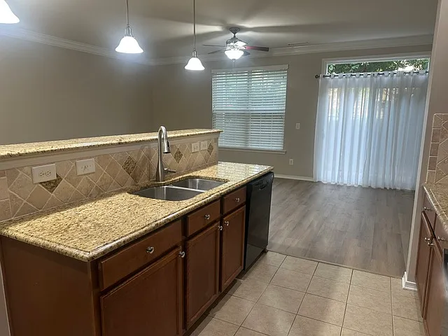 1817 Whirlaway Ct #1817 — Photo 15