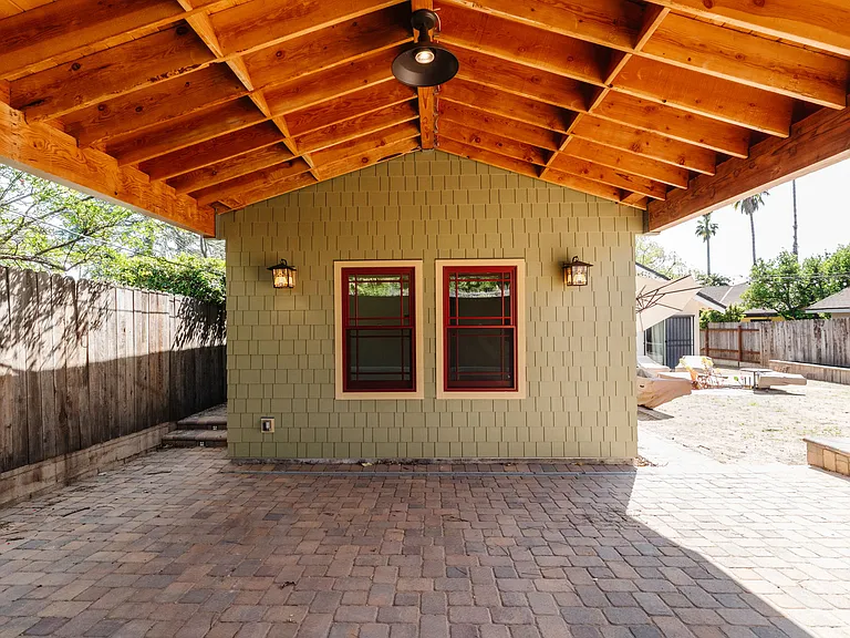 1717 Loma Vista St — Photo 23