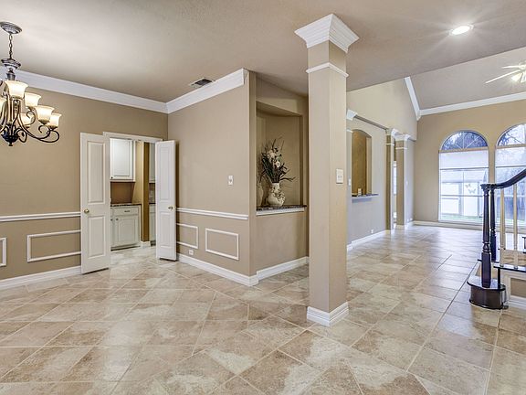 8301-shady-oaks-dr-north-richland-hills-tx-High-Res-5.jpg