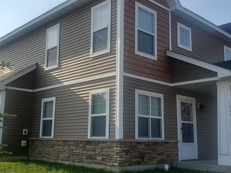 1st image of 1001 3rd St SE #1001