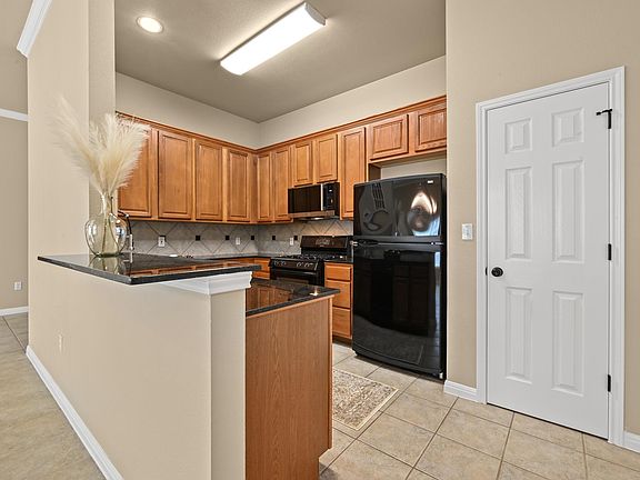 4th image of 5515 Davis Ln Unit 11