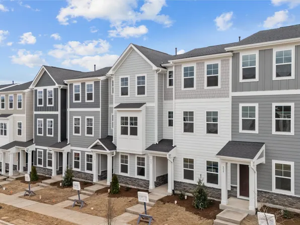 517 Deercroft Dr, Apex, NC 27539