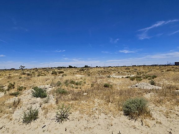 2nd image of 4th Street West Vicinity Ave #F8