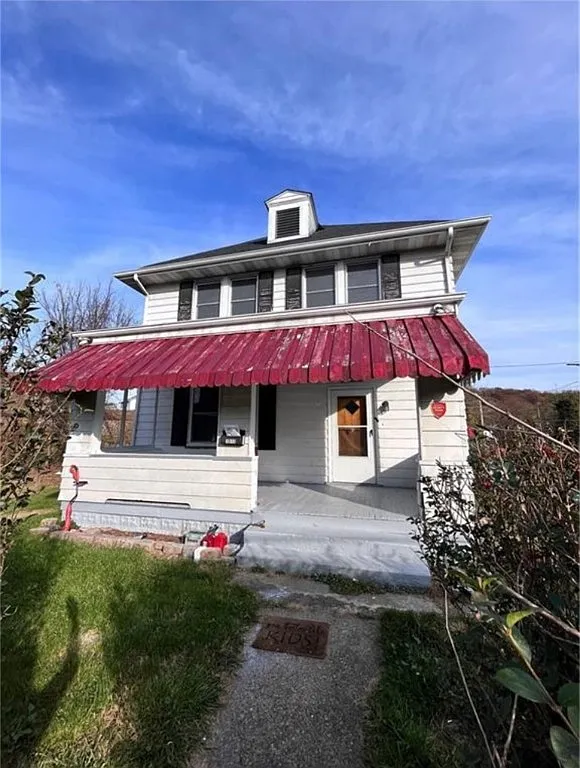 1013 Knoll St photo 1