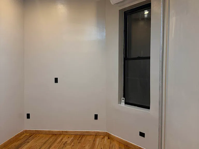 27 Prince St #1 — Photo 8