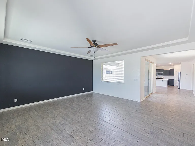 2725 Mike Price Dr — Photo 2