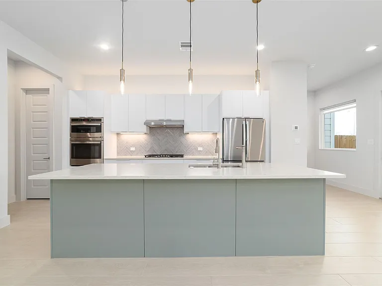 3007 Ventas Dr — Photo 13