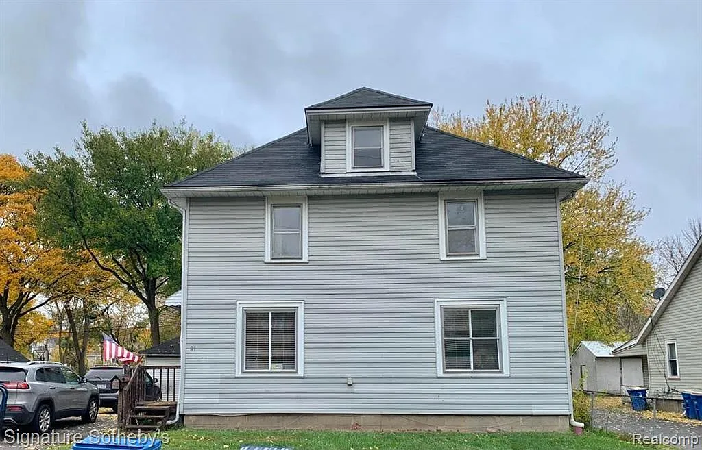 5 bed, 2.5 bath, 1680 sqft, $2,480 — Photo 1