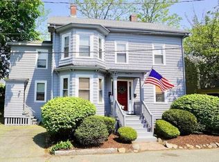 31 Russell St FLOOR 2, Marblehead, MA 01945