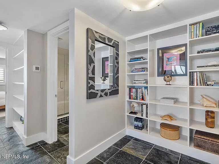 1601 Ocean Dr S #910 — Photo 33