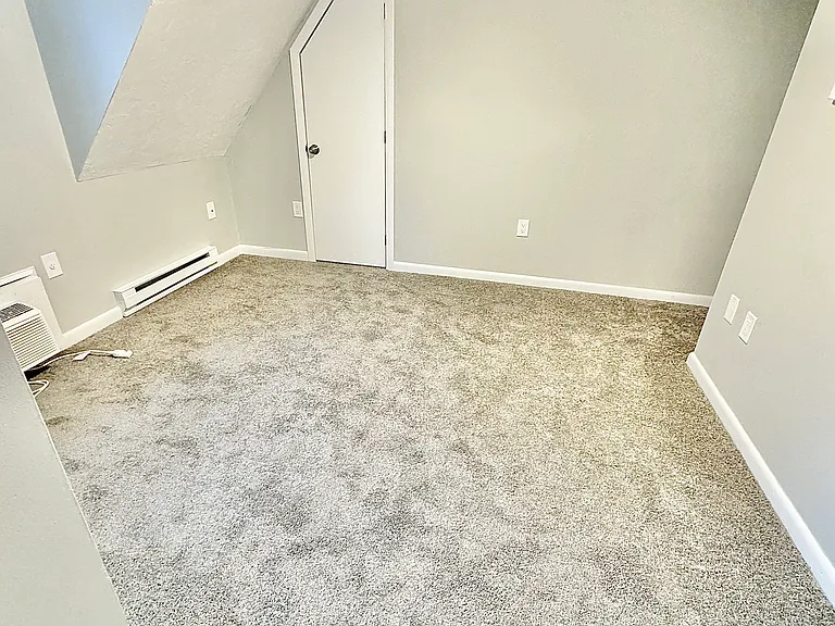 453 Mount Hope St #9 — Photo 3