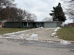 1328 Kathy St, Van Wert, OH 45891