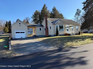 22 Lake Rd, Lake Katrine, NY 12449