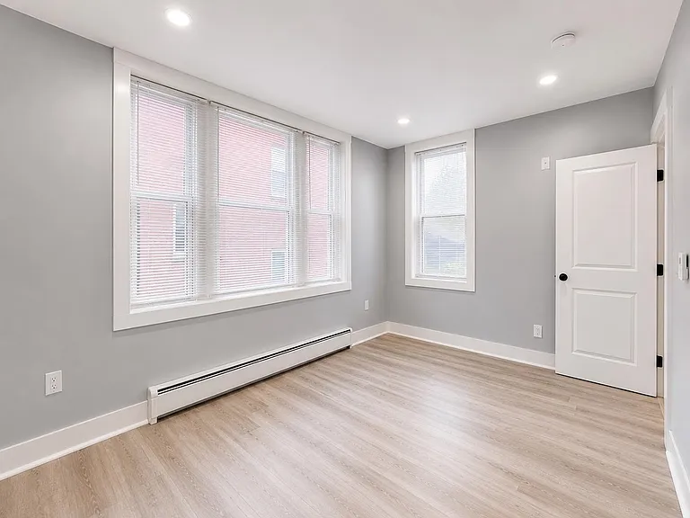 52 Tonnelle Ave #3 — Photo 5