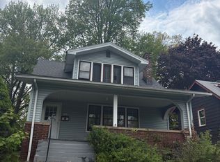 1214 Cleveland Heights Blvd, Cleveland Heights, OH 44121