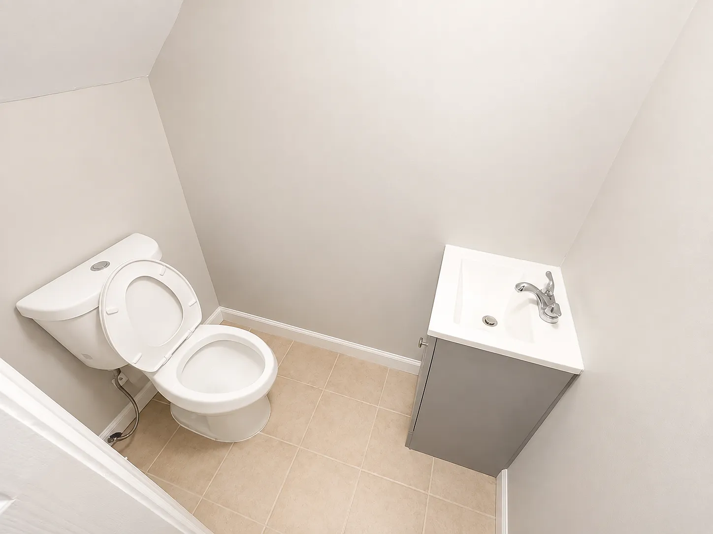 3 bed, 1.5 bath, 1200 sqft, $2,045 — Photo 4