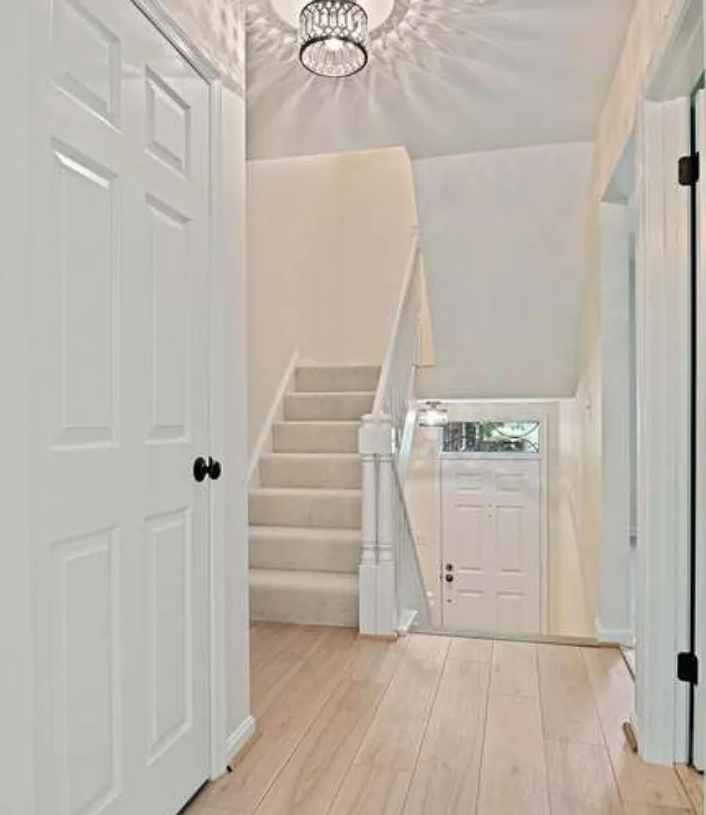 3 bed, 1743 sqft, $3,350 — Photo 2